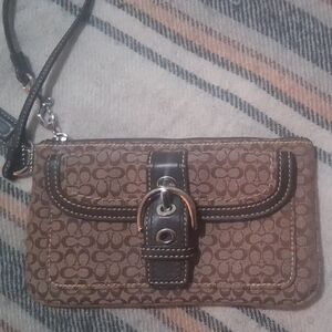 *NWOT* Vintage Jacquard COACH Wristlet W/Classic Logo